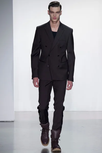Look 43